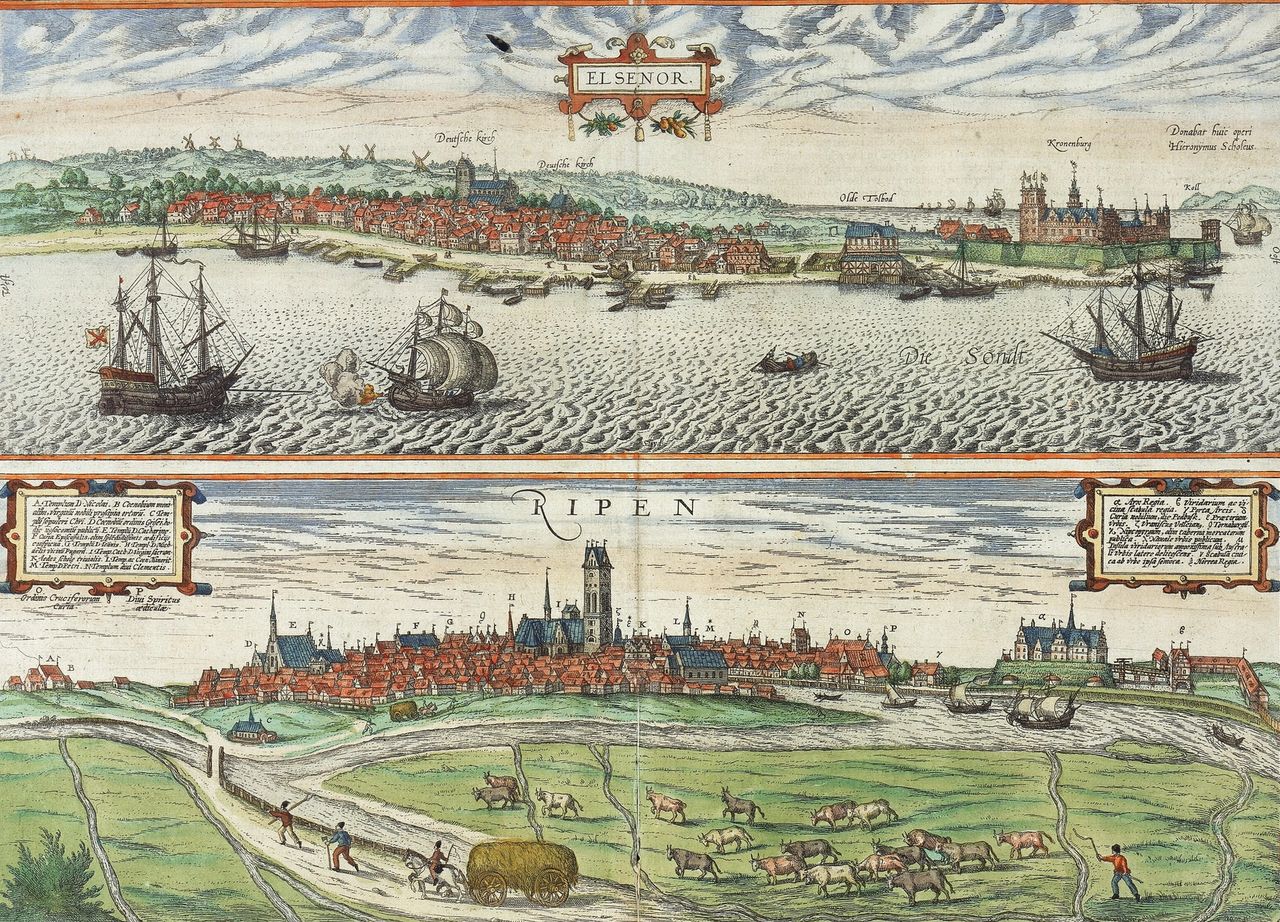 Historisk kobberstik fra 1500-tallet med prospekter af Elsinore (Helsingør) og Ripen – to bybilleder med sejlskibe og landbefolkning omgivet af ornamentale tekstfelter